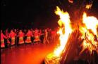 彝族火把节的三部曲  迎火赞火送火是什么意思
