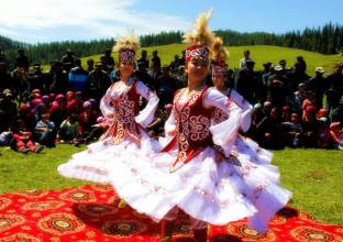维吾尔族音乐 草原上的维吾尔族音乐文化