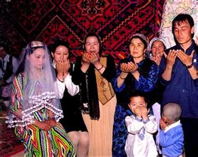 维吾尔族婚俗 维吾尔族男女是怎么订婚的
