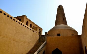 维吾尔族建筑文化 维吾尔族的著名建筑