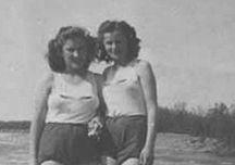 二战期间豪放的德国纳粹女军人性感照