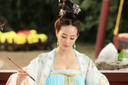 揭秘：罗衫半露胸的唐朝时代女人的领口到底有多底