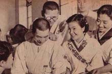 日本的二战女兵：被天皇当做棋子 什么都得不到