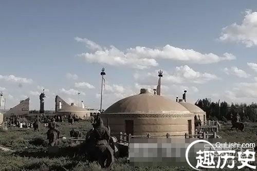 一代君王：成吉思汗陵为何建在“马背”上