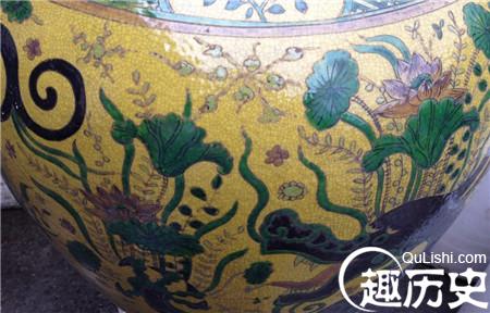 蜀王府遗址出土瓷器绘五爪龙纹
