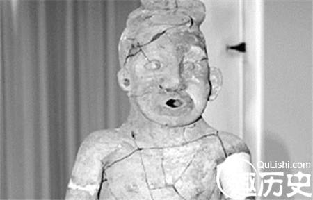 赤峰出土5300多年前陶塑人像