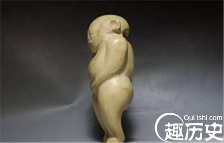 赤峰出土5300多年前陶塑人像