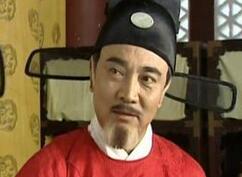 皇帝给他免死金牌出事了却对他说解释权归朕所有