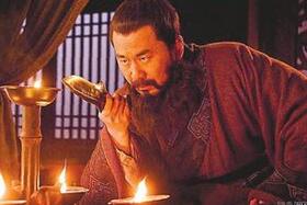 荀彧为什么先帮助曹操 后来又反对曹操封王