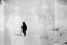挪威探险家阿蒙森抵达南极