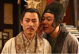 齐桓公宴群臣管仲耍脾气：迟到把酒当众倒掉