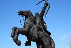 他是这个时代的天可汗：统领一批铁骑横扫天下