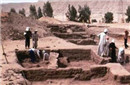 揭秘：埃及发现“失踪法老”墓地 石碑刻神秘符号
