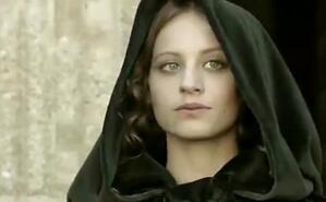 历史上的伊莎贝尔女王为何喜欢身穿白色衣服