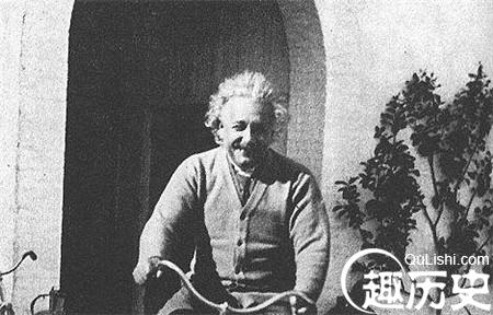 爱因斯坦诞辰
