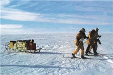 人类第一次胜利徒步横穿南极