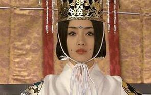 一代女天皇持统天皇的成就主要表现在什么地方