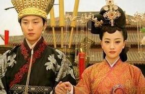 他是史上最淫荡皇帝坏事做尽却对一人尊重有加