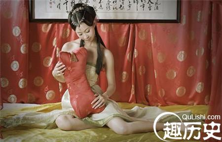 解密:中国古代少女们内衣中竟隐藏着这些秘密