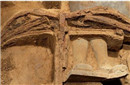 秦兵马俑考古发现：一件保存最为完整的弓弩