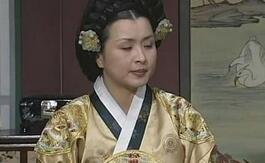 为让儿子当国王而让丈夫关入米仓饿死的女人是谁