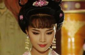 女官上官婉儿评诸臣诗作：称量天下诗歌评判