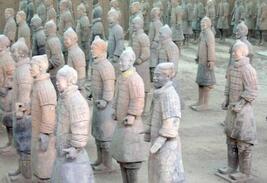 为什麽秦始皇要用那麽多兵马俑为自己陪葬