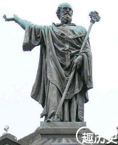 乌尔班二世雕像