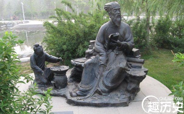 苏洵雕像