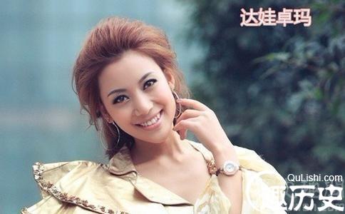在电视剧《成吉思汗》中,合答安扮演者为新出道的藏族女演员达娃卓玛