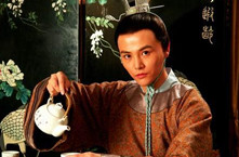 红楼梦中贾蓉和王熙凤是什么关系？