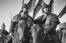 三国历史上诸葛亮为何会重用王平而排斥魏延？