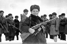 十四五岁少年战士：苏联卫国战争中漂亮的娃娃兵