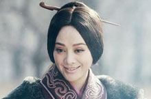 宣太后芈八子何时称后并执掌朝政？如何掌政？