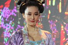唐朝史上上流妇女穿着暴露：常因衣服宽松而走光