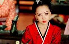 上官小妹和霍成君的关系是什么？到底谁是长辈