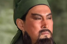 关羽为何留下骄傲自大的恶名？替刘备背上黑锅？