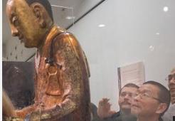 肉身坐佛为什么千年不腐？高僧曾服用防腐草药