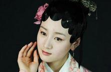 小说红楼梦中贾宝玉为何不喜欢美女薛宝琴？