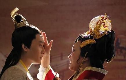 古代皇帝预立太子之谜：古代君王如何选立太子的