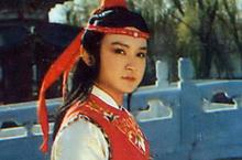 为何说红楼梦中的贾宝玉和薛宝钗有夫妻相？