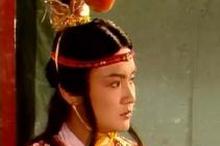 揭秘：在小说红楼梦中的鸳鸯爱不爱贾宝玉？