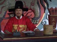古代的知府相当于现在的什么官？