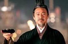 曹操为何要推崇嘲讽自己的孔融？只因尊重孔氏