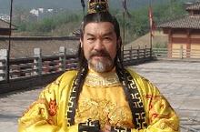 击败瓦岗军雄霸洛阳的王世充为何会败给李世民？