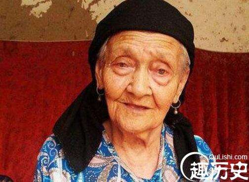 目前世界上寿命最长的人，中国阿丽米罕老人(131岁)