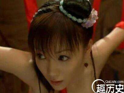 庞春梅在西门庆家的奋斗史，一代传奇最终死在19岁情夫床上