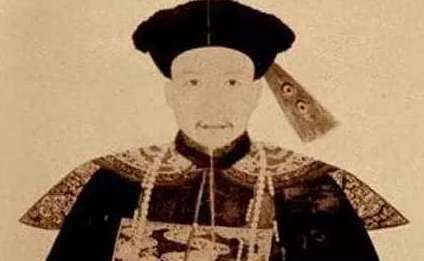 和珅虽然贪得无限，但是妻子的挚爱与忠诚却让人感动