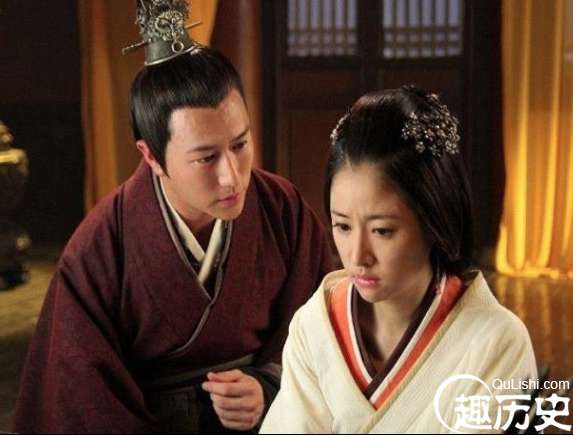 同样为傀儡皇帝，为何汉文帝能够重新掌权，而汉献帝却不能呢