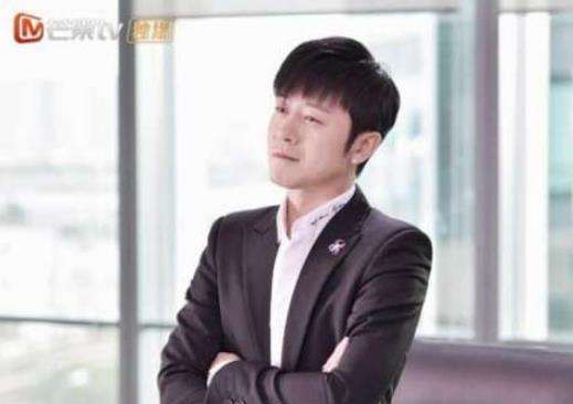 《如若巴黎不快乐》戴靖杰喜欢谁？他为什么对阮曼君由爱生恨